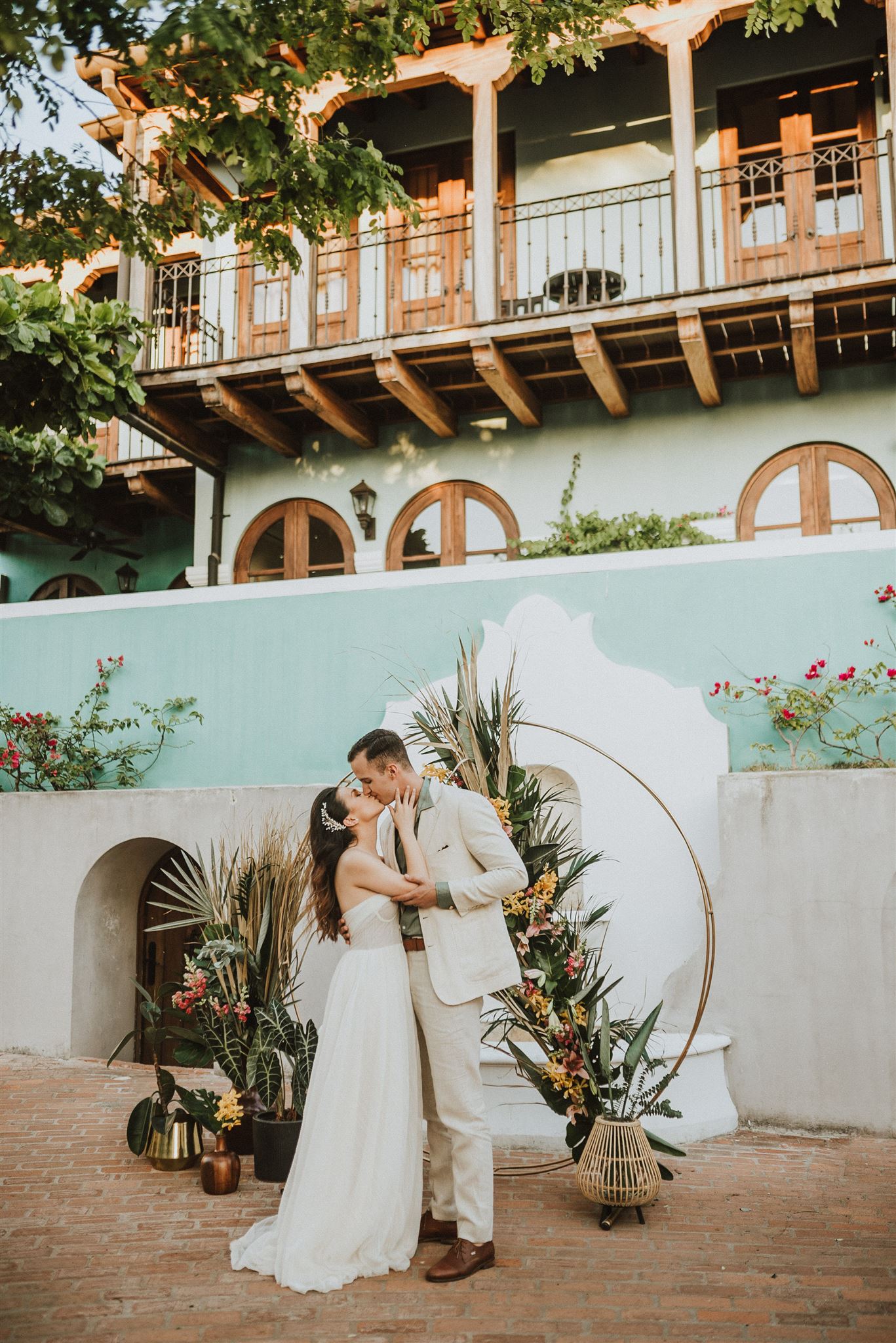 Minimalist Tropical Wedding In Costa Rica | Camila And Piero