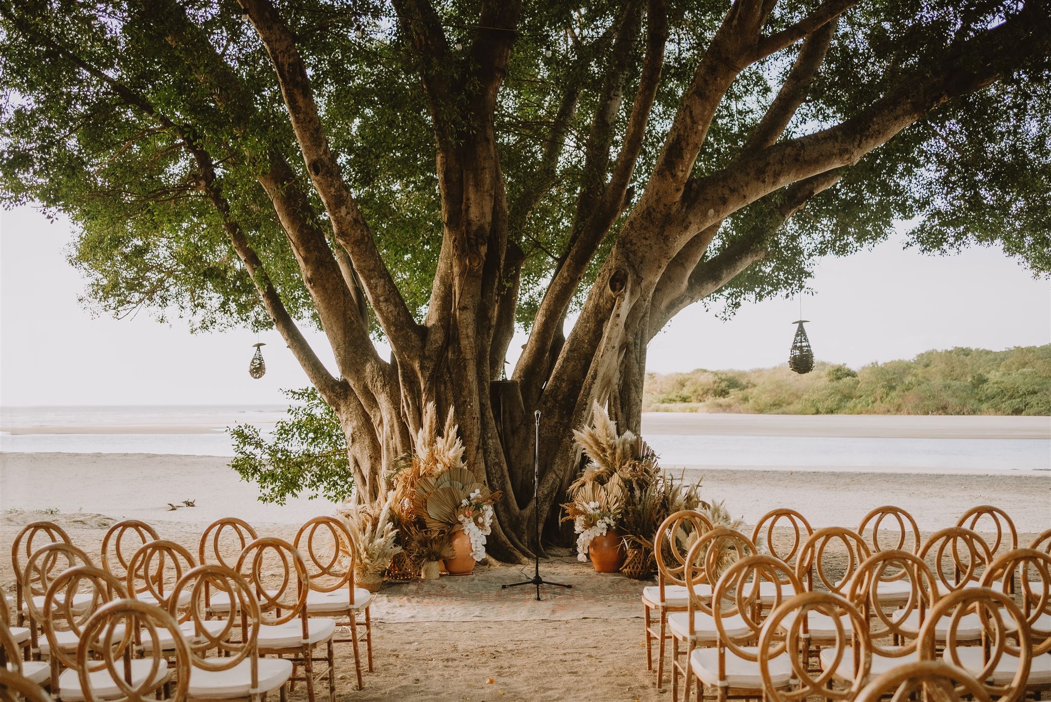 Pangas Beach Club Weddings