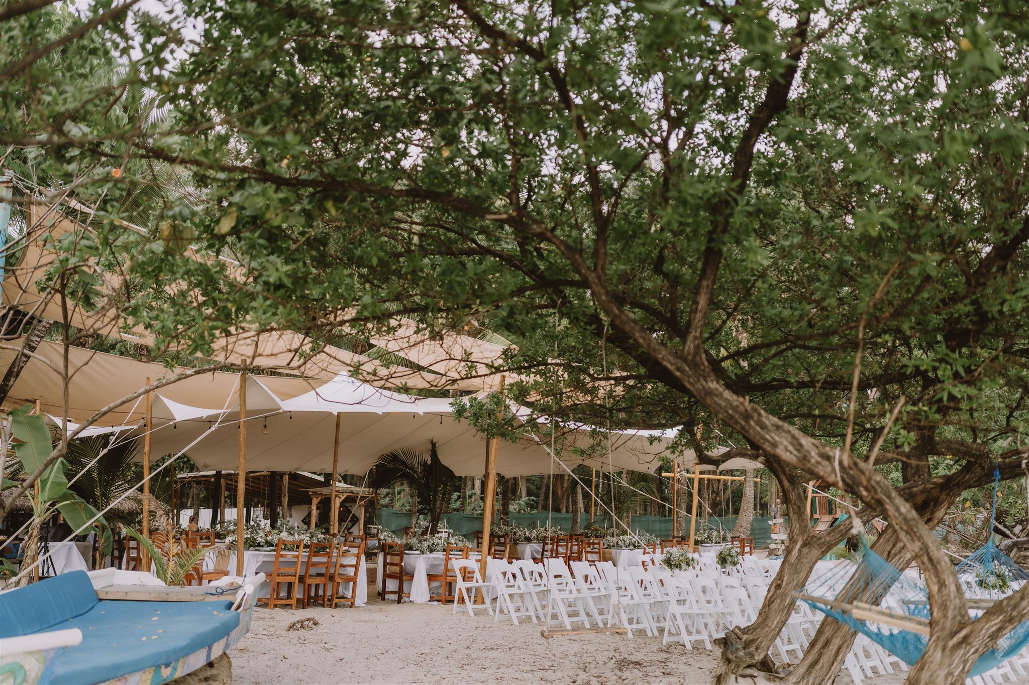 Banana Beach Costa Rica destination wedding - Adri Mendez photographer