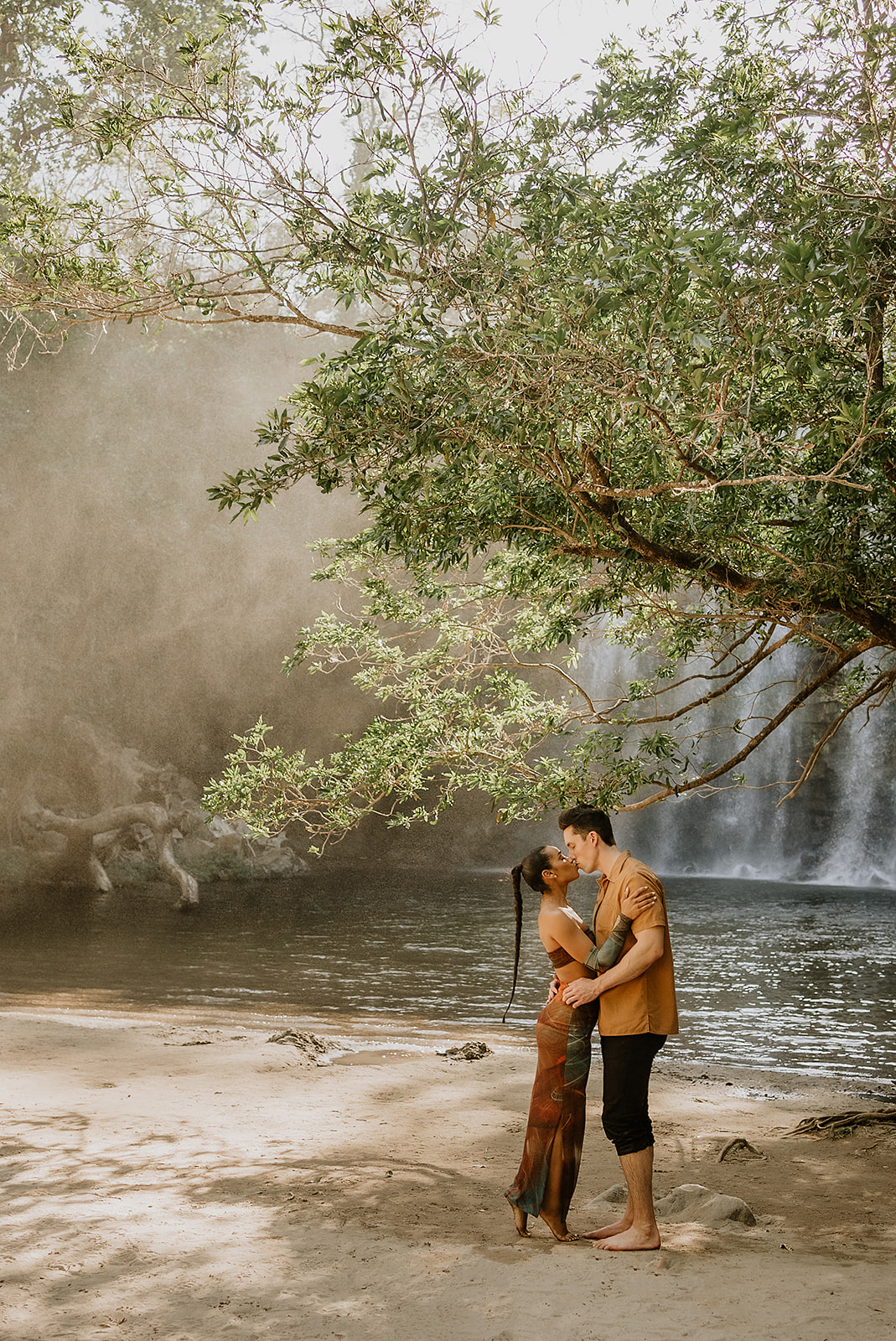 engagement photographer in Llanos del Cortés, Costa Rica 