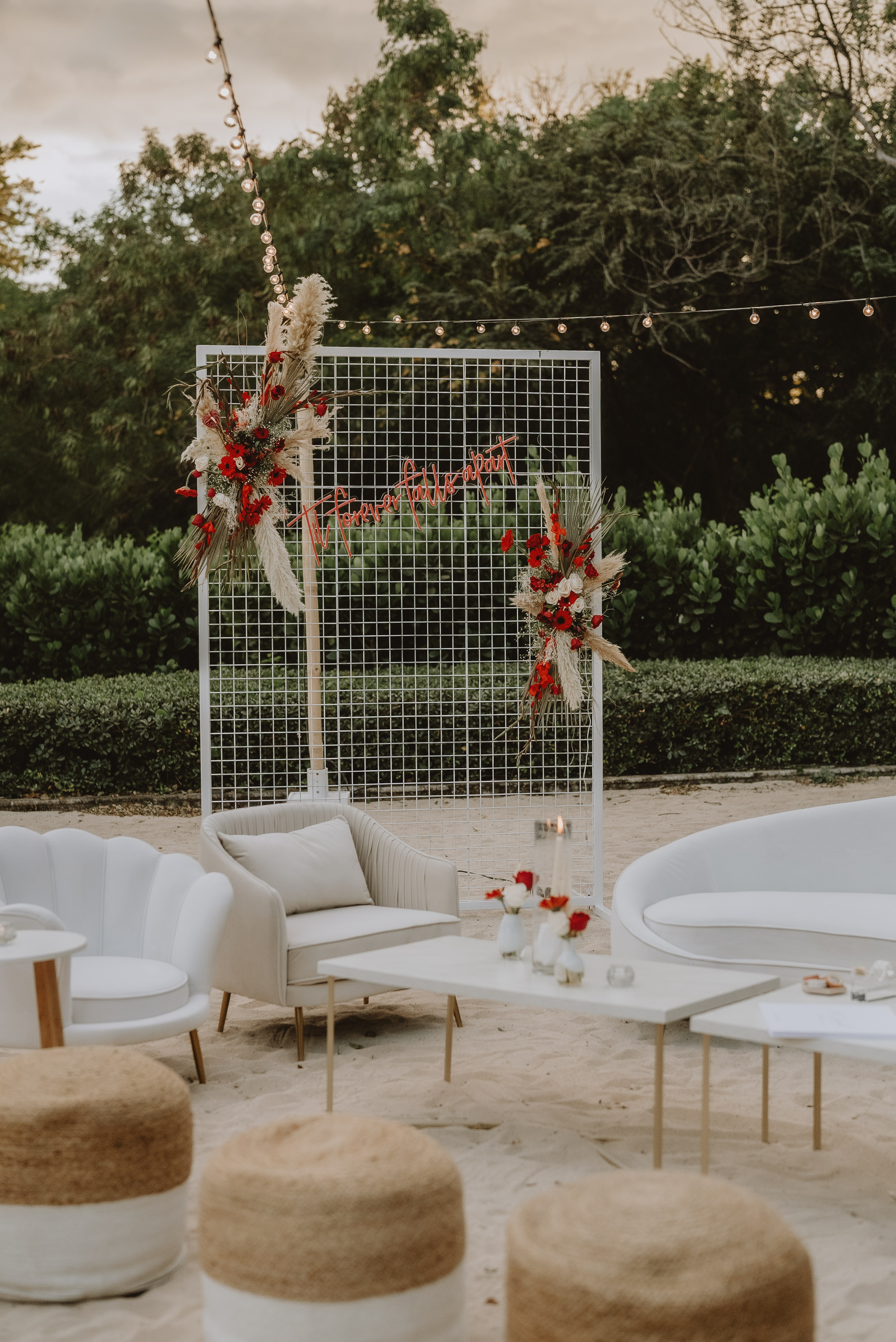 chic white and red tablescape minimal